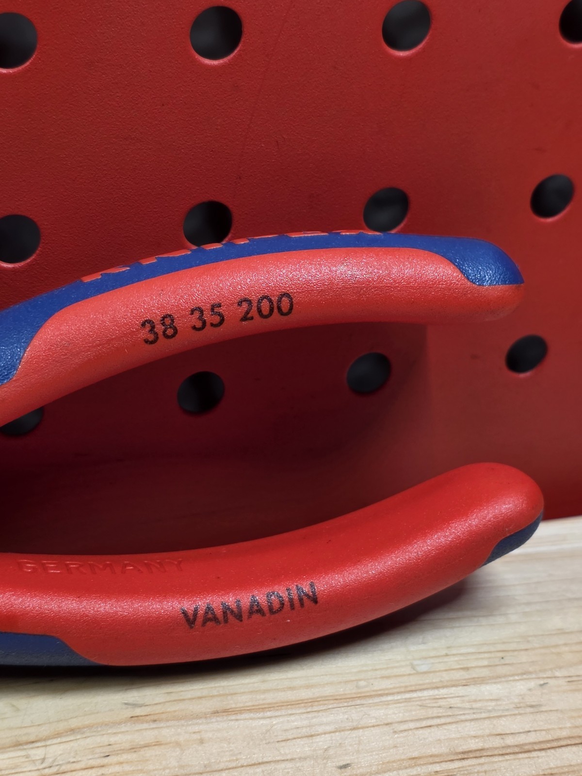 KNIPEX 38 35 200 NICE 8″ Long Nose Mechanic S-Shaped Pliers