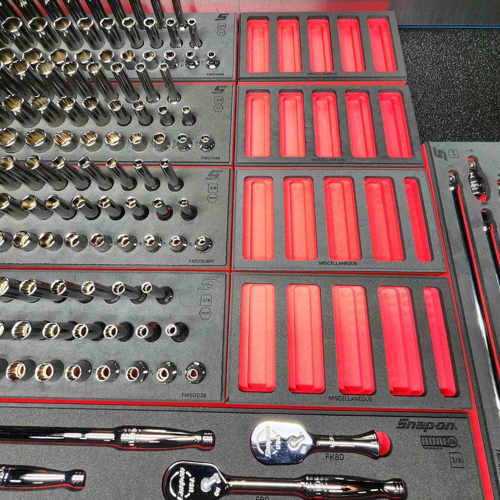 Snap-on Tools 6 & 12-POINT RED 185pc 3/8″ Drive General Service Set 2185GSS01FR