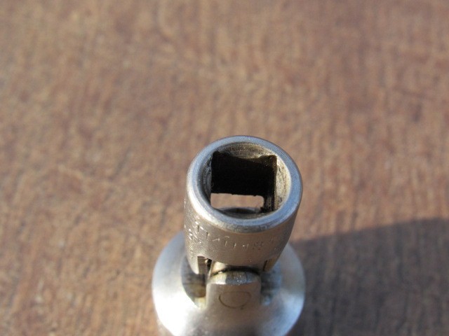 SNAP ON 9/16″ TMU181 1/4″ DRIVE 12 POINT SAE UNIVERSAL SWIVEL SOCKET UNDERLINE