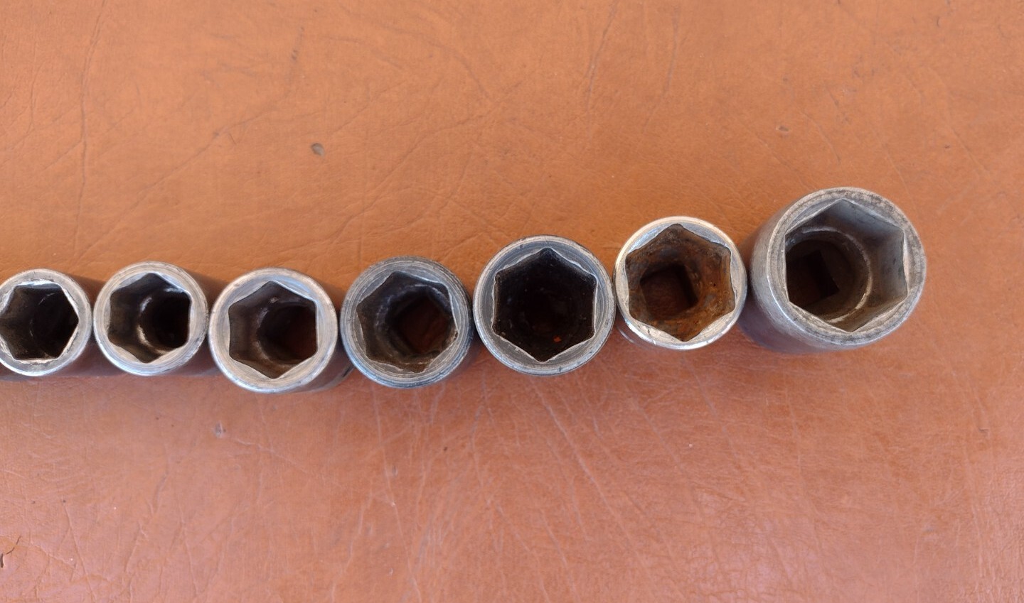Vintage Snap On 12 Pc. 1/2” Dr. SAE 6 Pt. Impact Socket Set 3/8” to 1-1/16″ USA