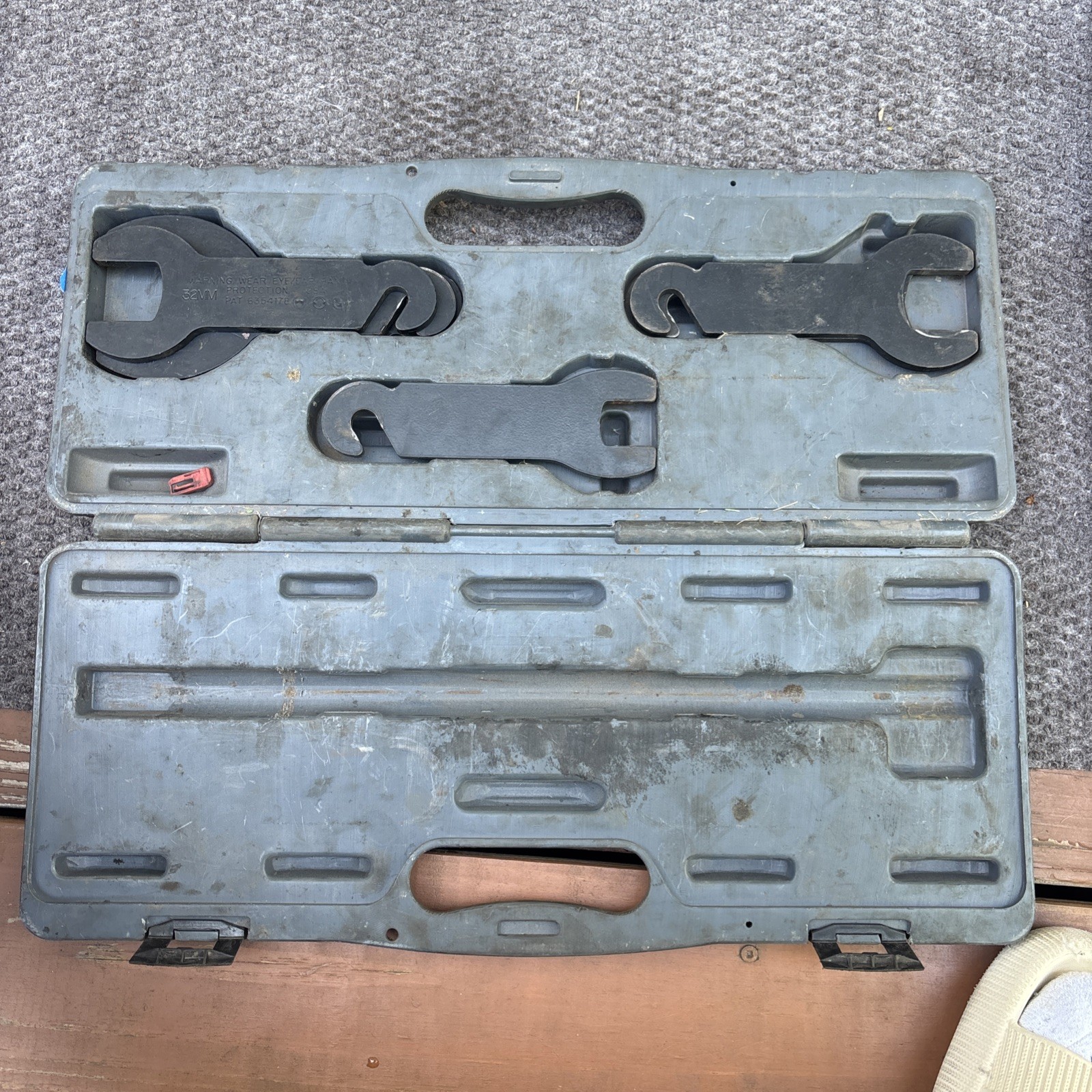 lisle 43300 pneumatic fan clutch wrench set