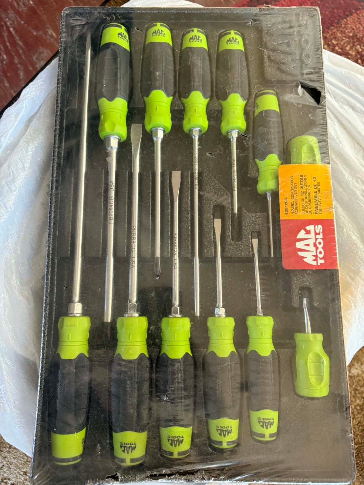 NEW RARE COLOR MAC TOOLS USA 12PC COMBINATION SCREWDRIVER SET NOS SDB12CG
