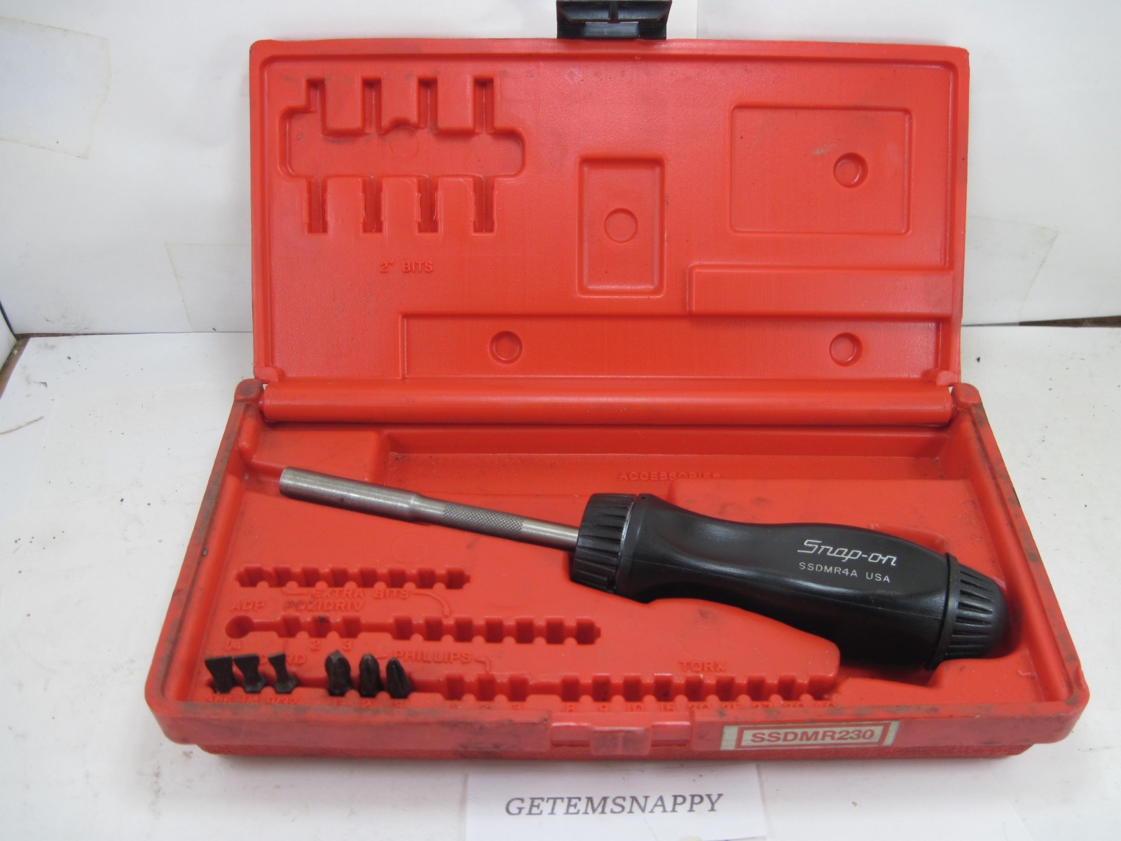 Snap On Black Handle Ratcheting Screwdriver Set W/Case & Bits SSDMR230 NICE