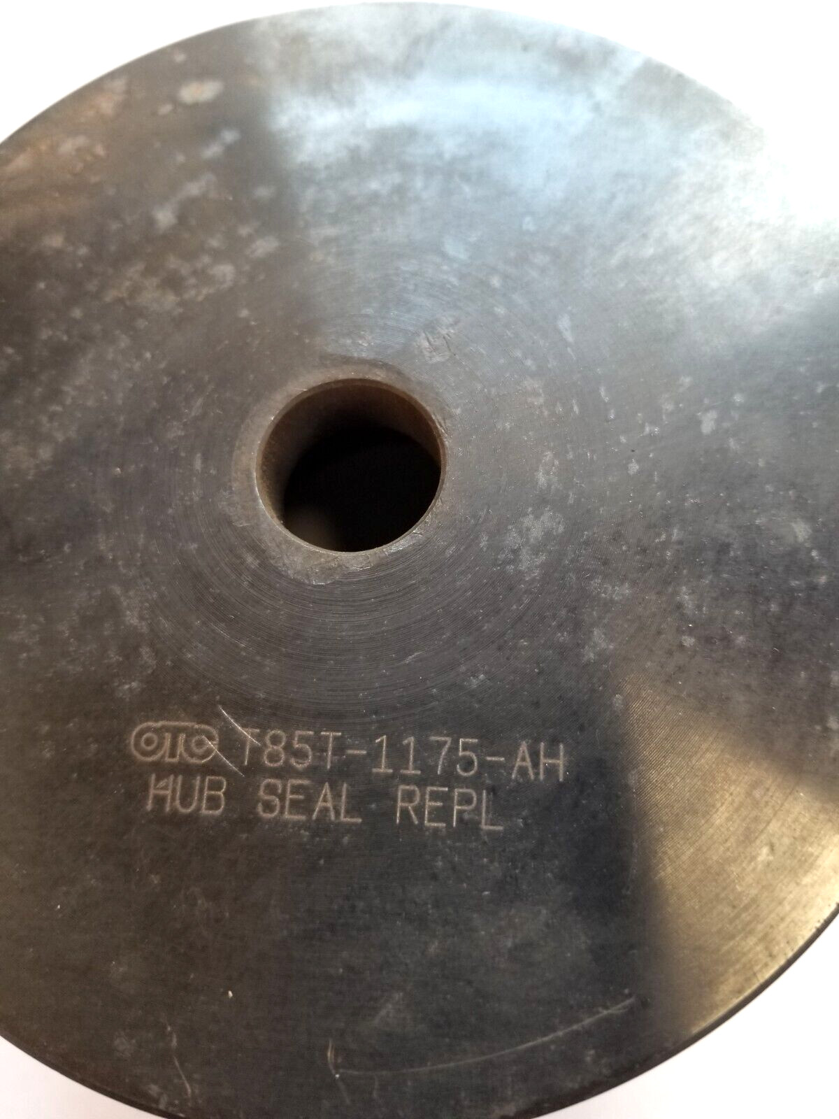* Ford OTC Rotunda T85T-1175-AH Hub Seal Replacer F-Series Truck 10.25″ Axle