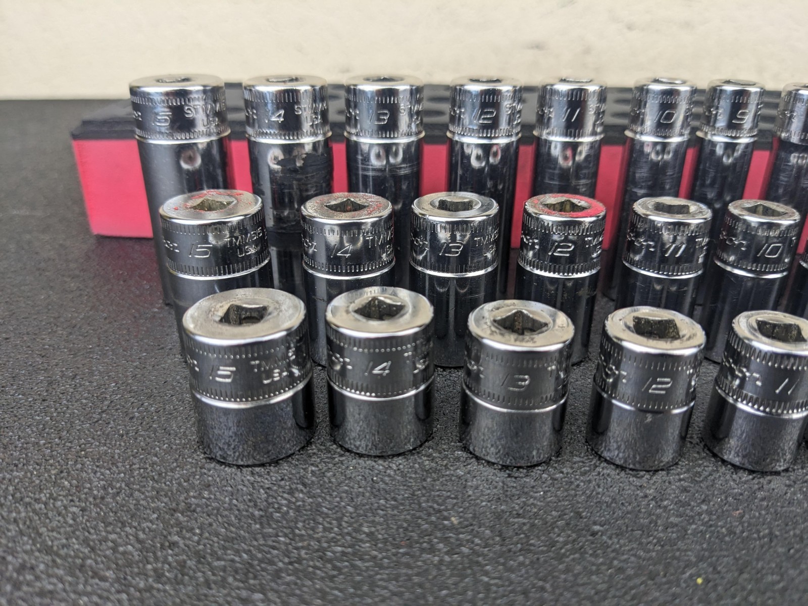 #bn598 Snap-On Tools 142STMMSYFR1 42pc 1/4″ Drive 6-Point Metric Foam Socket Set
