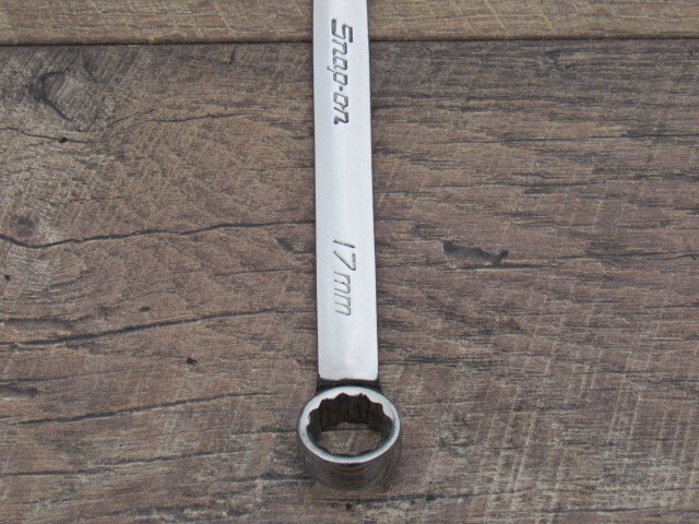 SNAP ON 17MM OEXM170B 17MM OPEN END 12 POINT BOX END COMB. WRENCH 17 MM USED