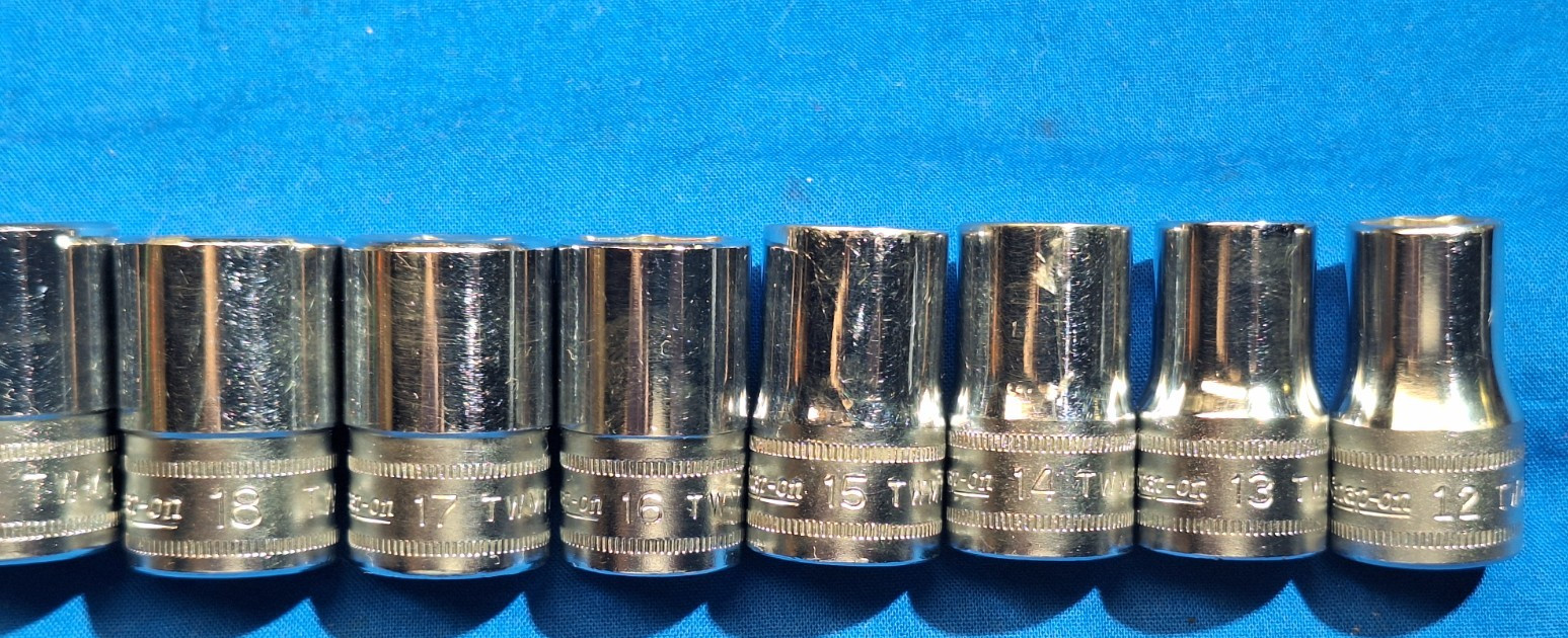 old logo 1981, 82 Snap-On 13pc 1/2″dr Metric shallow 6pt socket set 24mm-12mm