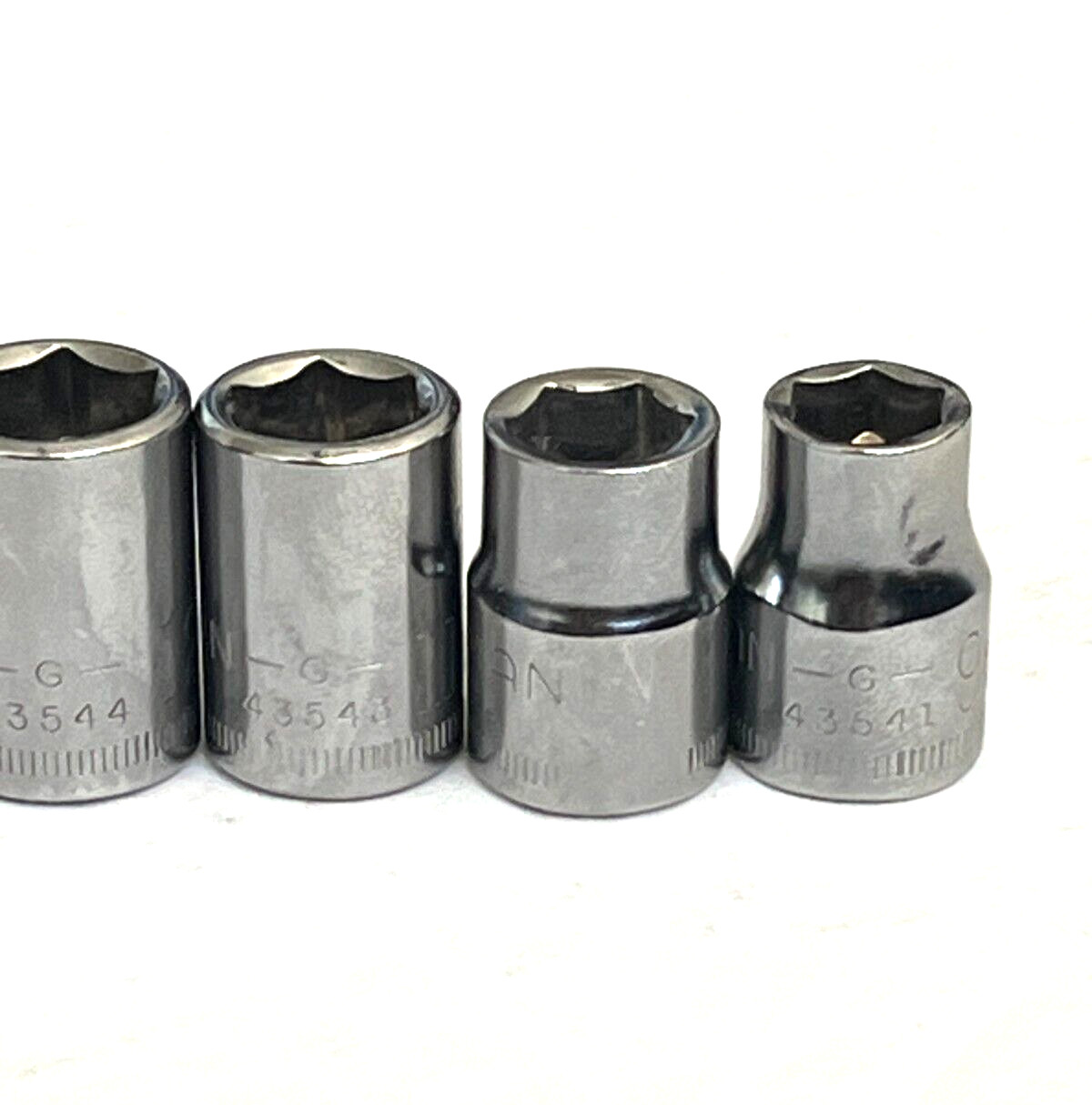 Craftsman 9 Piece Socket Set Metric 3/8″ Drive 6 PT Shallow G 9-15, 17, 19MM USA