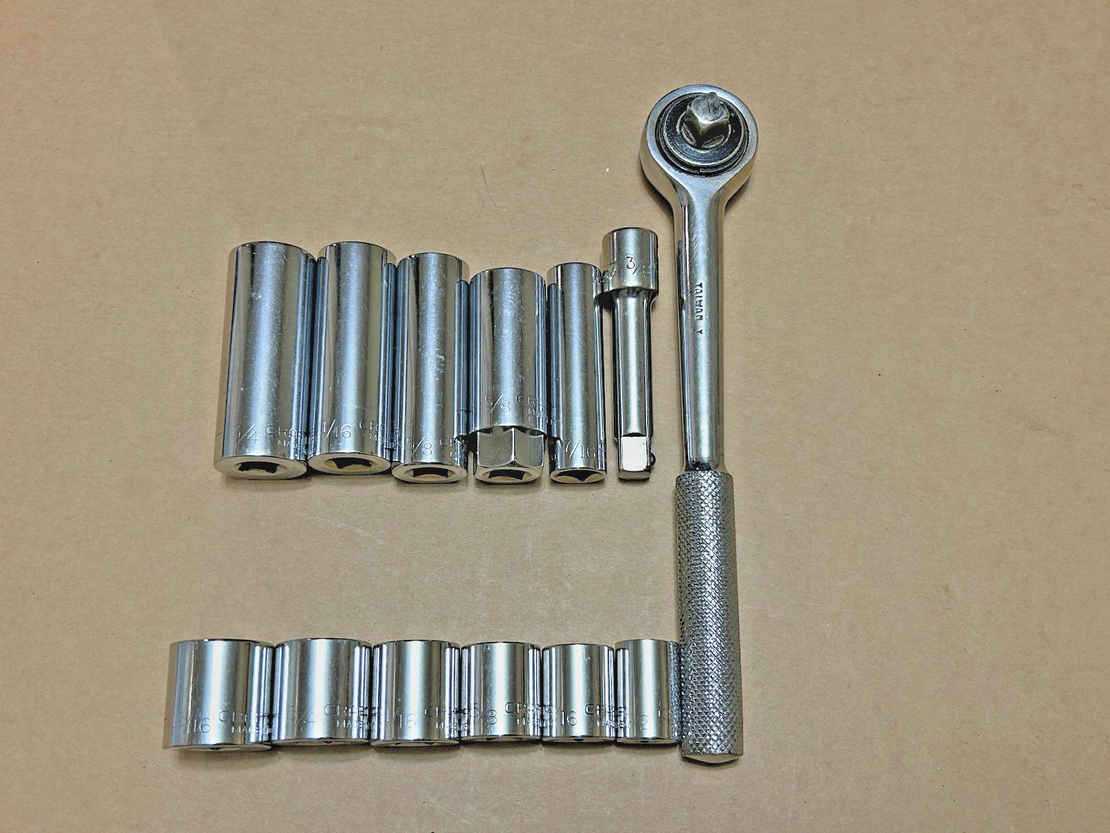 13 – Craftsman-Sears, 3/8″ Ratchet Wrench, 6 Standard 12-pt/ 5 deep Sockets-6pt