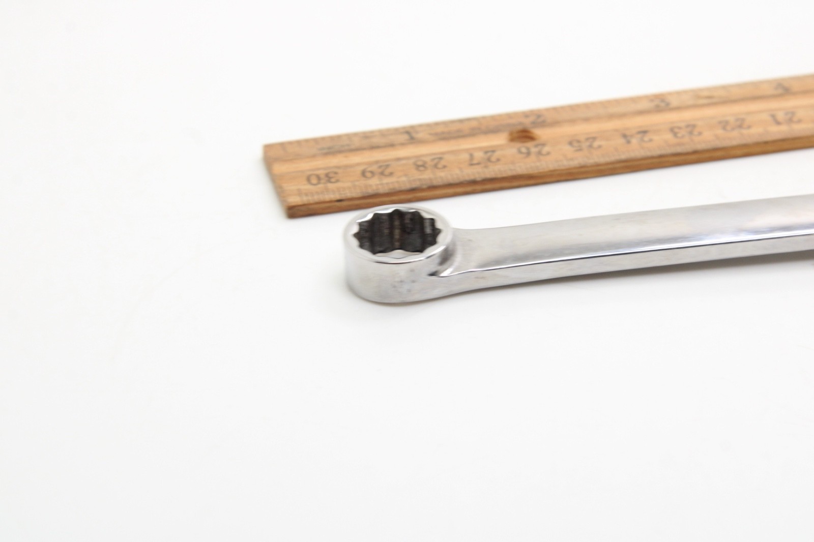Snap-on XDHFM1314 13x14mm 12 Pt. Metric 0° Offset Box Wrench 11″ Long USA