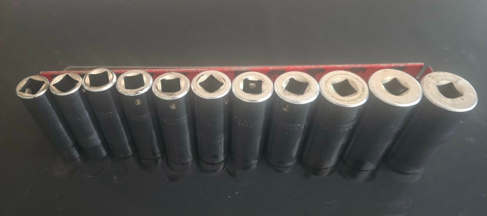 Proto 5300A – Complete 11‑Piece Socket Set – 1/2″ to 1‑1/8″ – USA Made – Red Hol