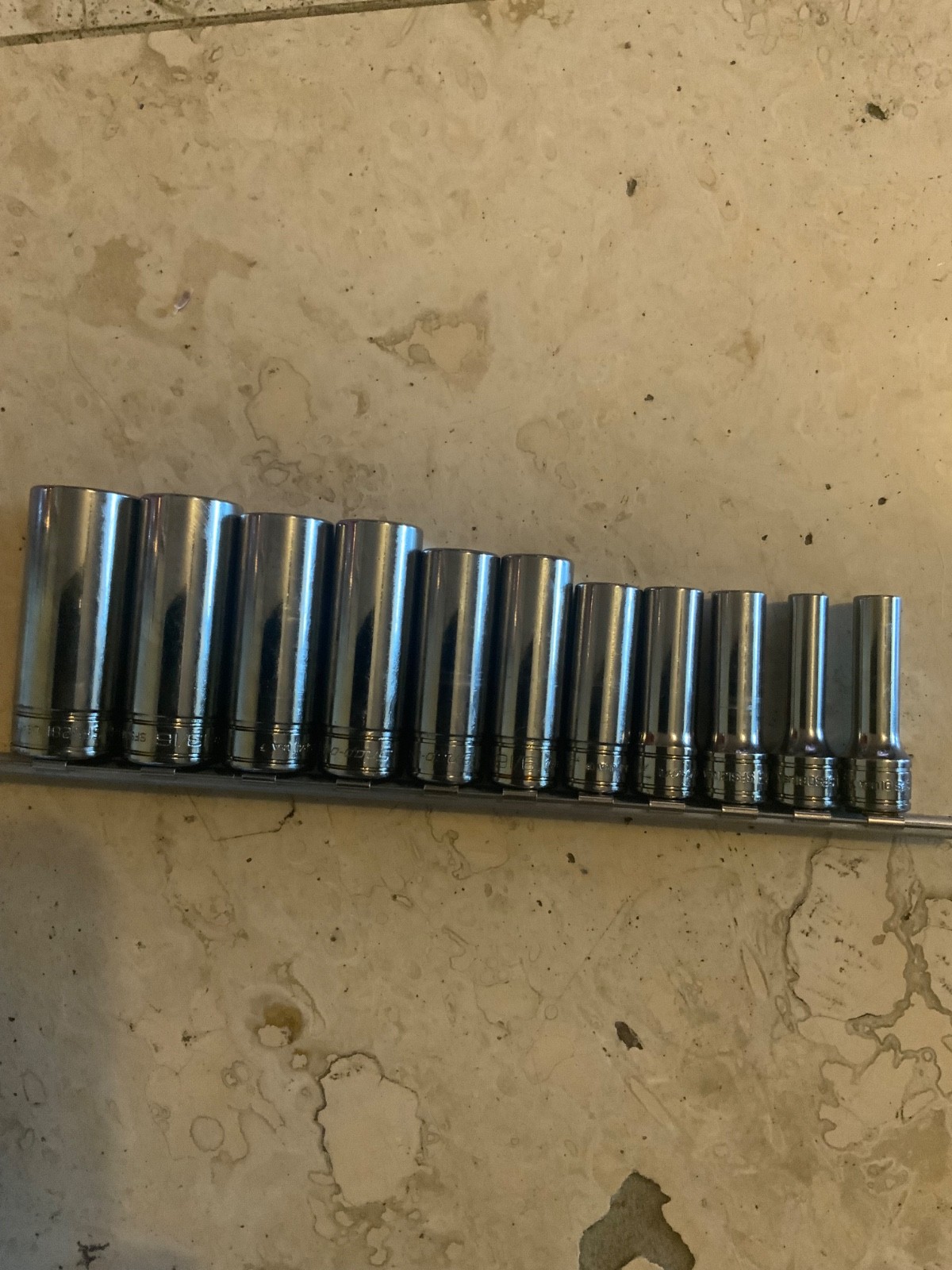 Snap On 11 Pc 3/8” Dr Deep Standard Socket Set 211SFSY