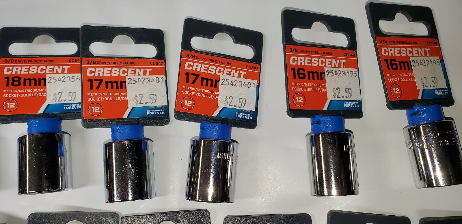 Crescent Sockets 26 Piece 3/8″ Drive 12 Point Chrome, Various Sizes SAE, Metric