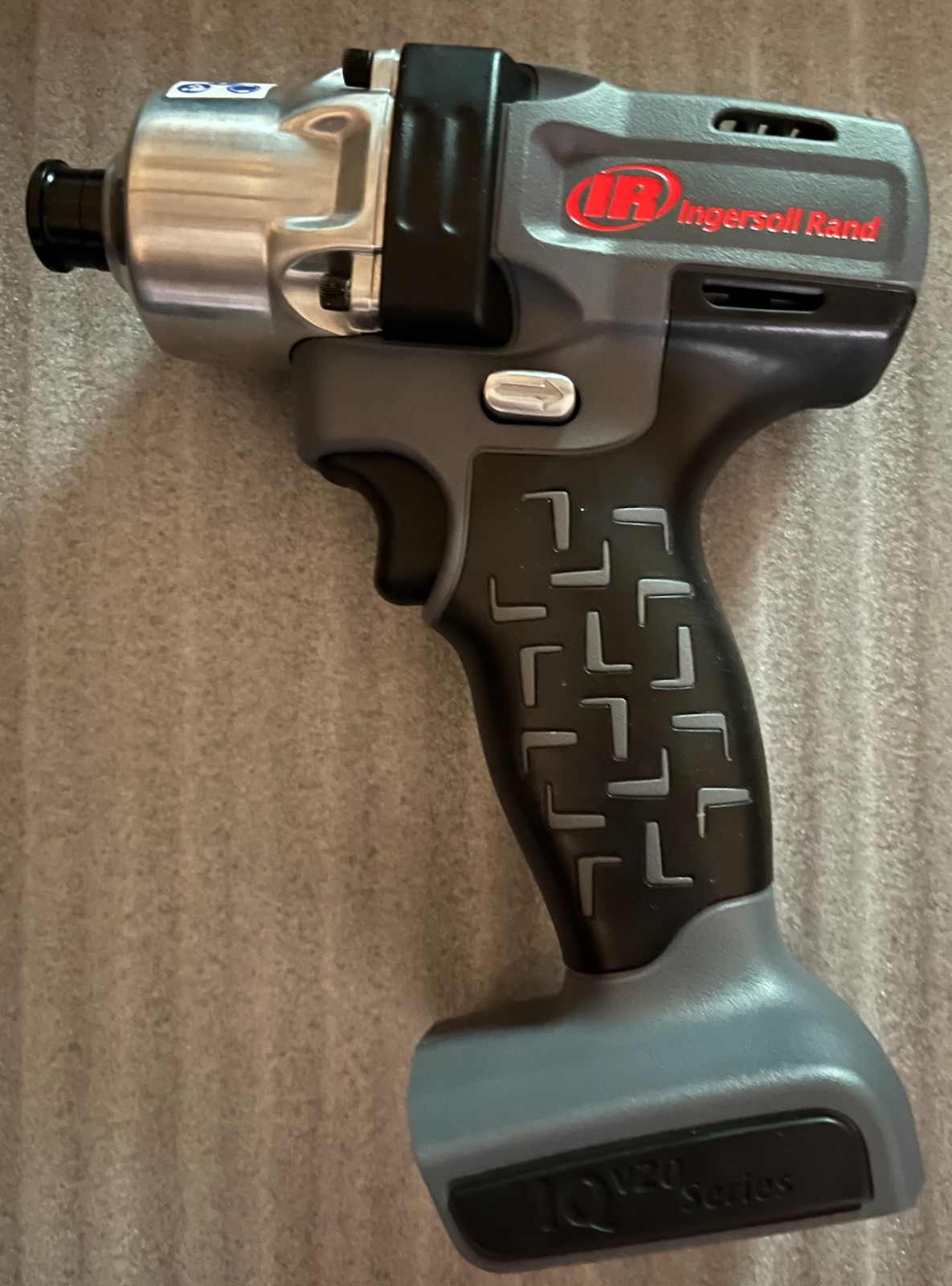 INGERSOLL RAND W5110 1/4″ 20 VOLT QUICK CHANGE MID-TORQUE IMPACT DRIVER TOOL