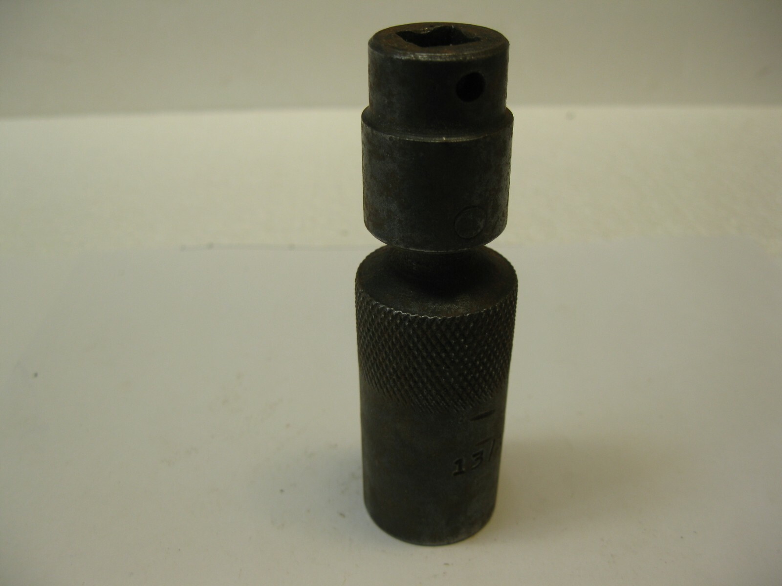 Mac tools USA 3/8″ drive 13/16 SAE 6pt Impact Swivel Plug Socket XUP266DP Nice!