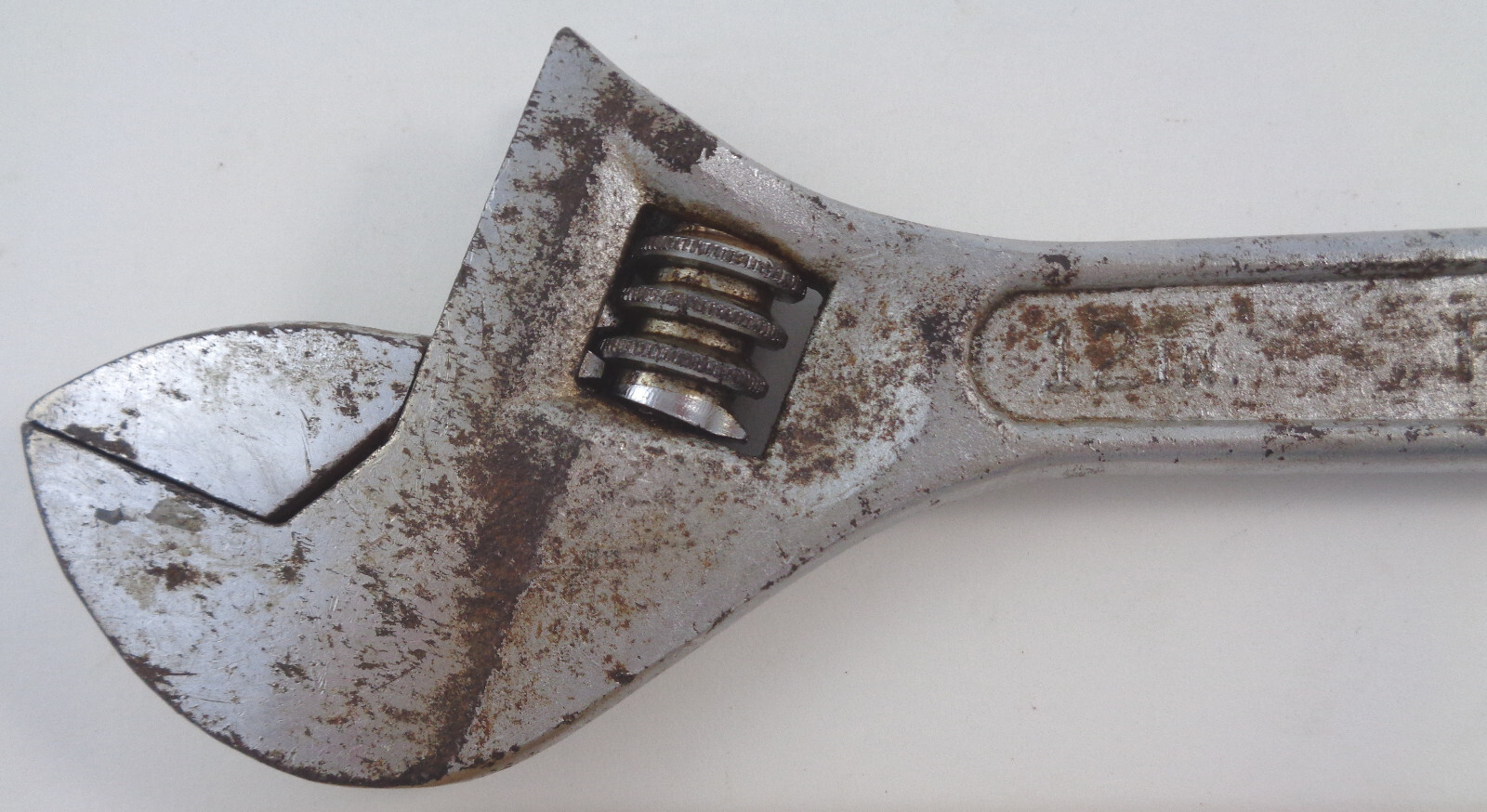 Craftsman USA 44605 adjustable wrench: 12″ / 300mm, dial moves smoothly & easily