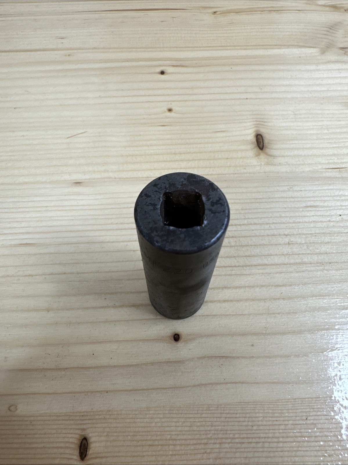 Snap-on Tools USA 3/8″ Drive 11/16″ SAE Deep 6 Point Impact Socket SIMF220
