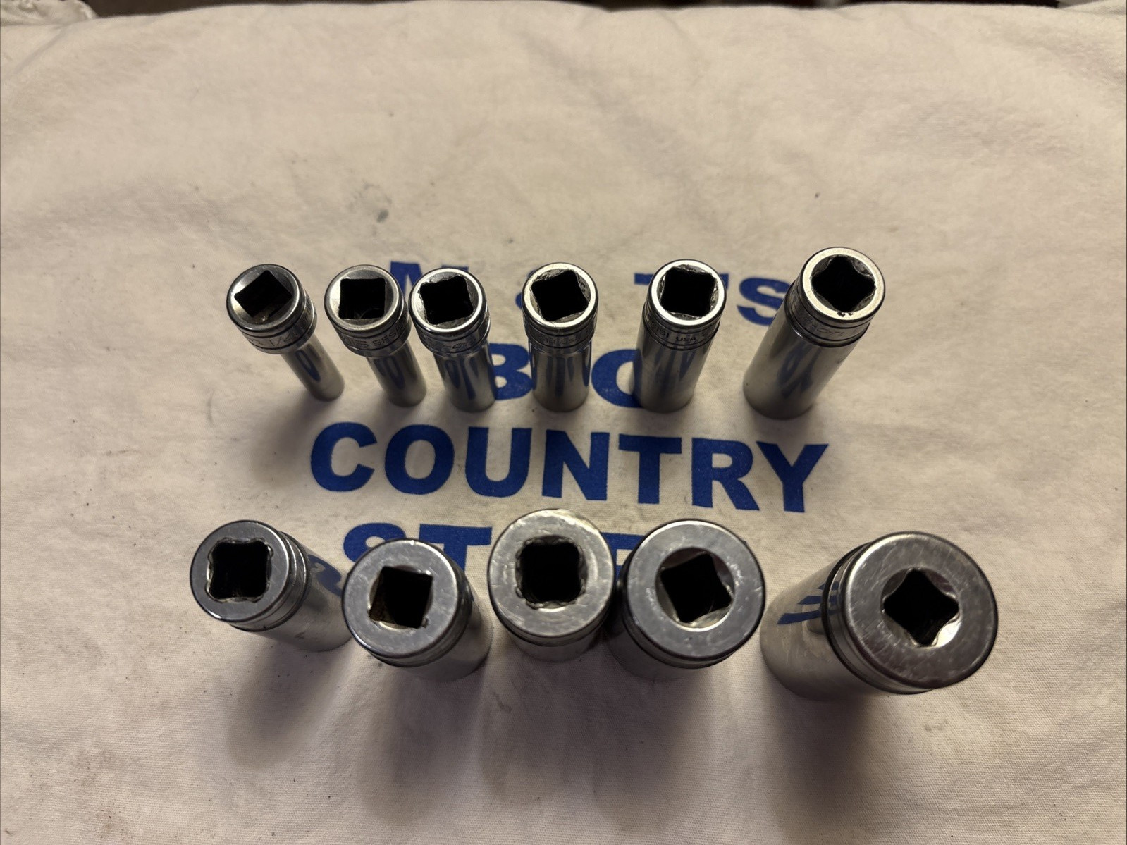 Snap-on Tools USA 3/8″ Drive 6pt 11pc SAE Deep Chrome Socket Set 211SFSY