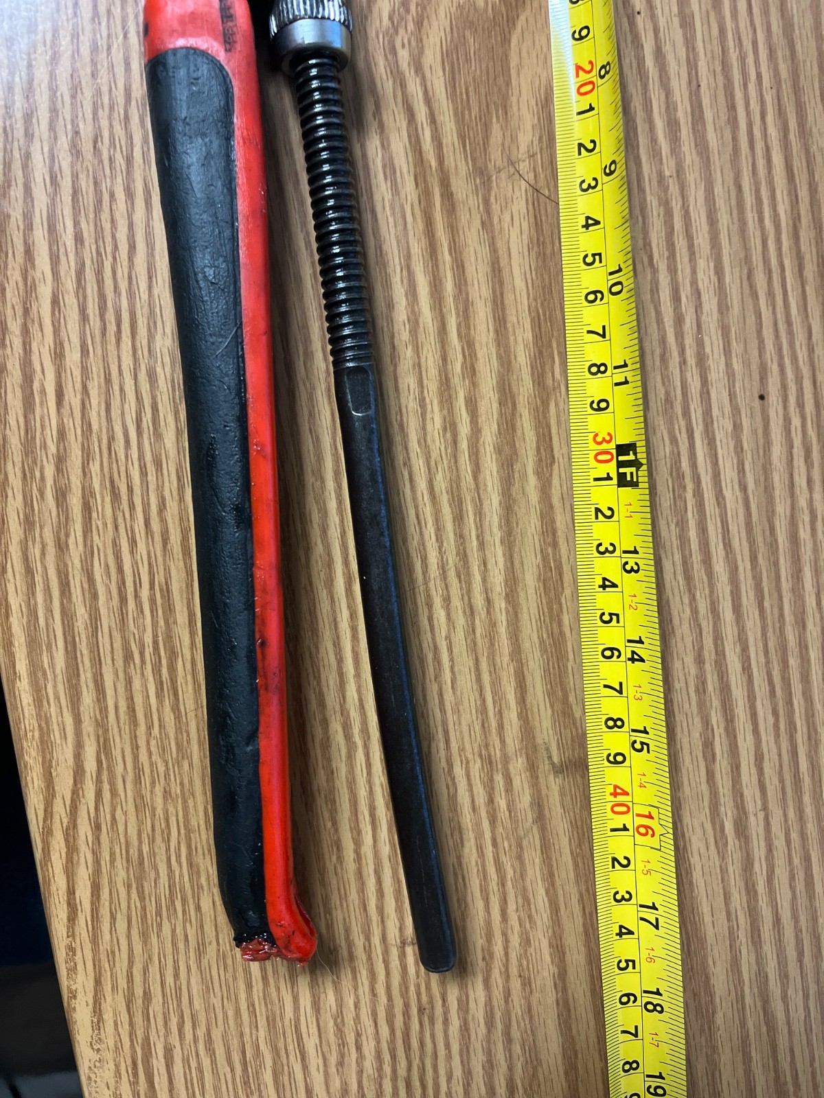SNAP ON – PWZ2 – 17″ ADJUSTABLE PLIER/WRENCH WITH RED AND BLACK HANDLE – LOC#186
