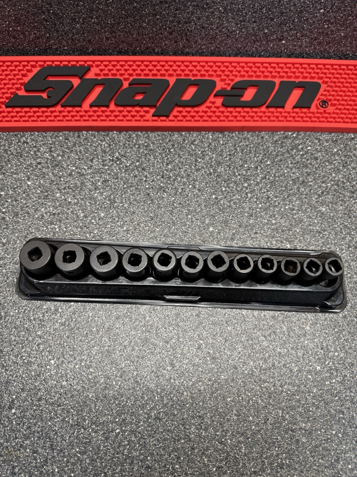 Snap On 12pc 3/8″ 6pt Flank Drive® Semi Deep Impact Socket Set 8-19mm 212IMFMSYA