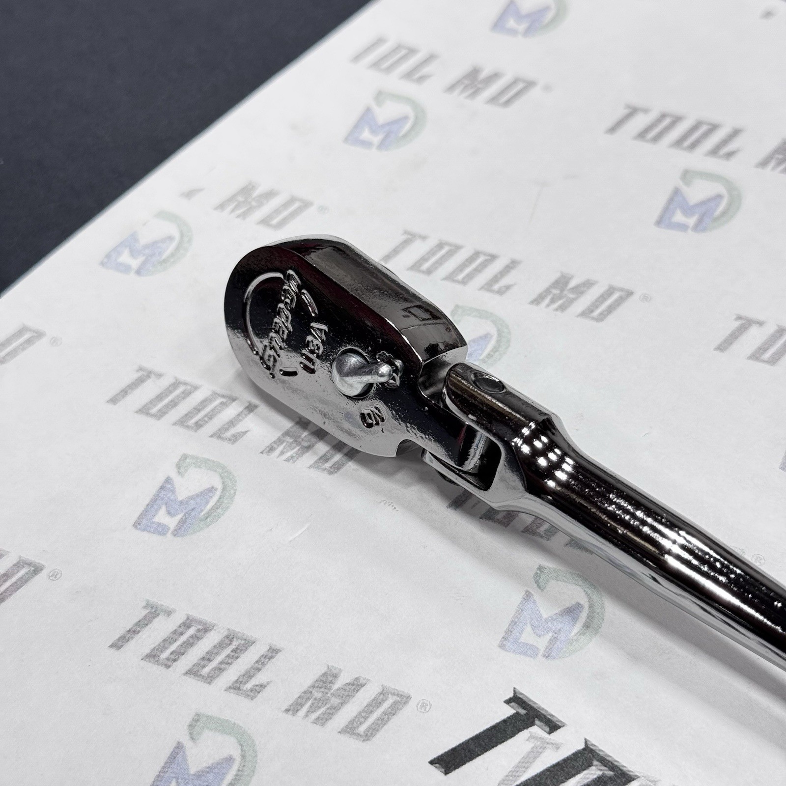 Snap-on Tools USA 3/8″ Drive REVERSE DARK TITANIUM Flex-Head Ratchet FHCLF72