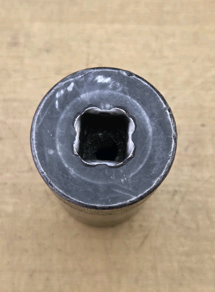 Snap On SIMM300 – 1/2″ Drive 30mm Deep 6Pt Impact Socket