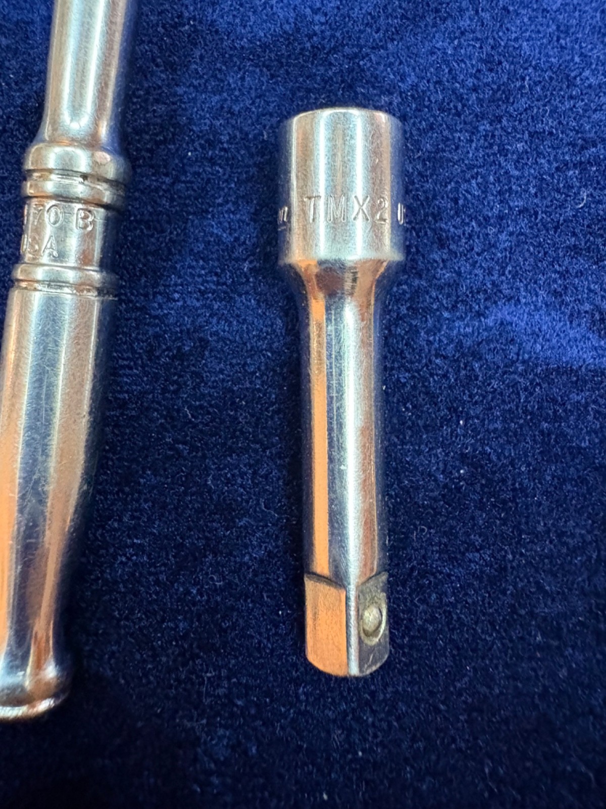 vintage Snap On 1/4″ ratchet TM 70 B, two (2) extensions one 2″, one 4″ included