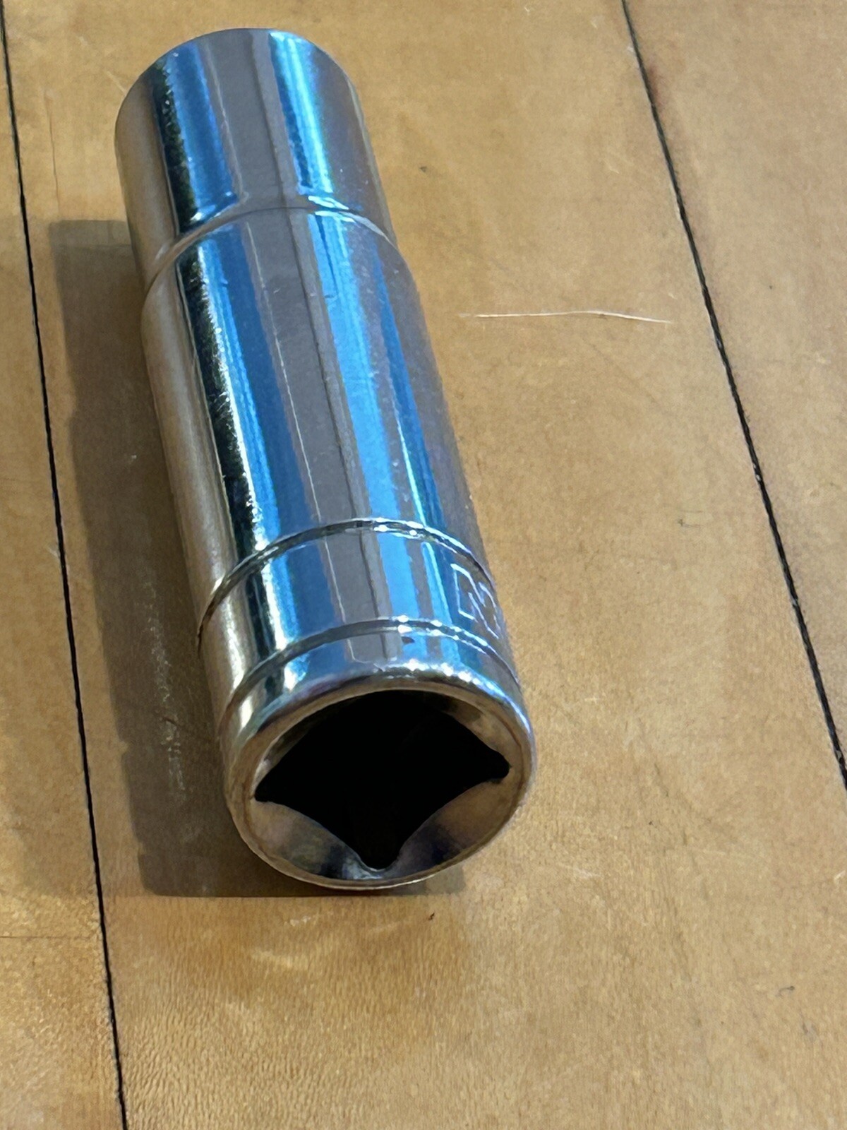 Mit 9/16″ Chrome Vanadium 1/2″ drive 6 point Deep Socket – NICE