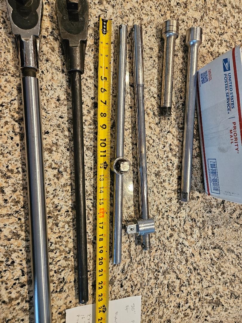 Snap On 3/4 Drive, Sockets, Ratchets, T Bars, & Extensions READ BELOW. 65 Pieces