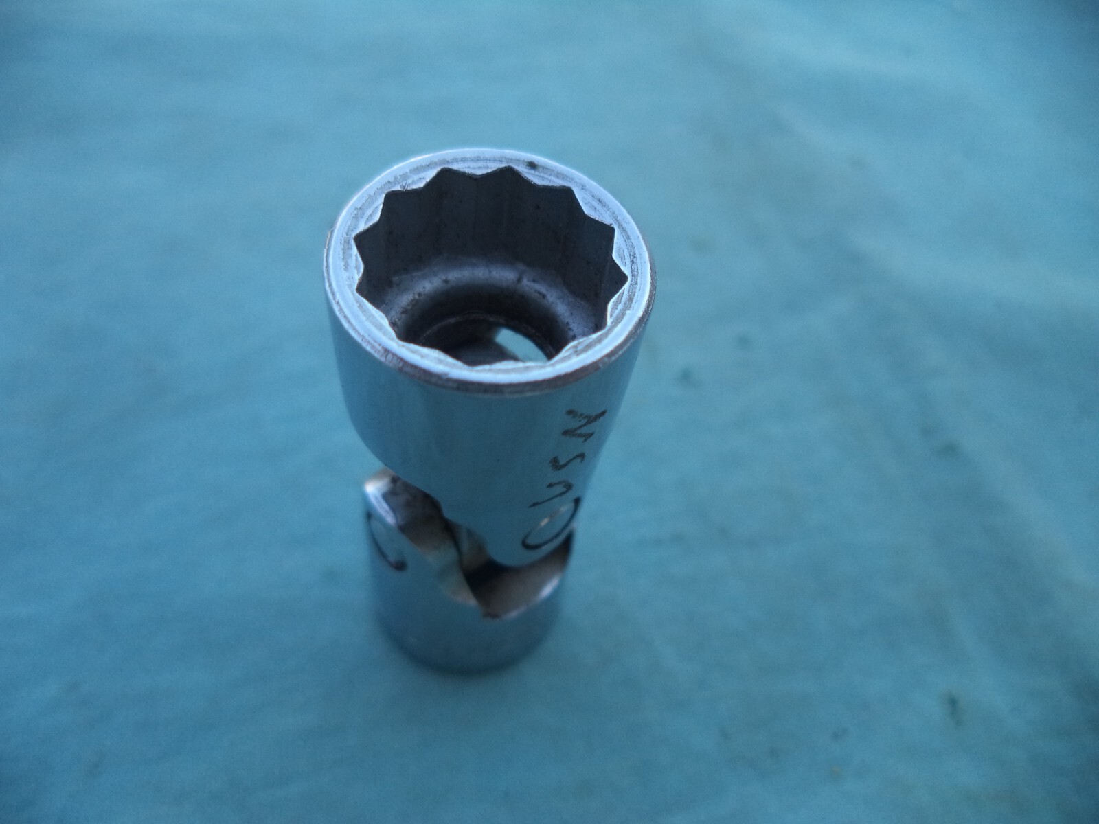 New Snap On Standard 3/8″ Drive 12 Point Shallow Universal Socket #FVU20 5/8″