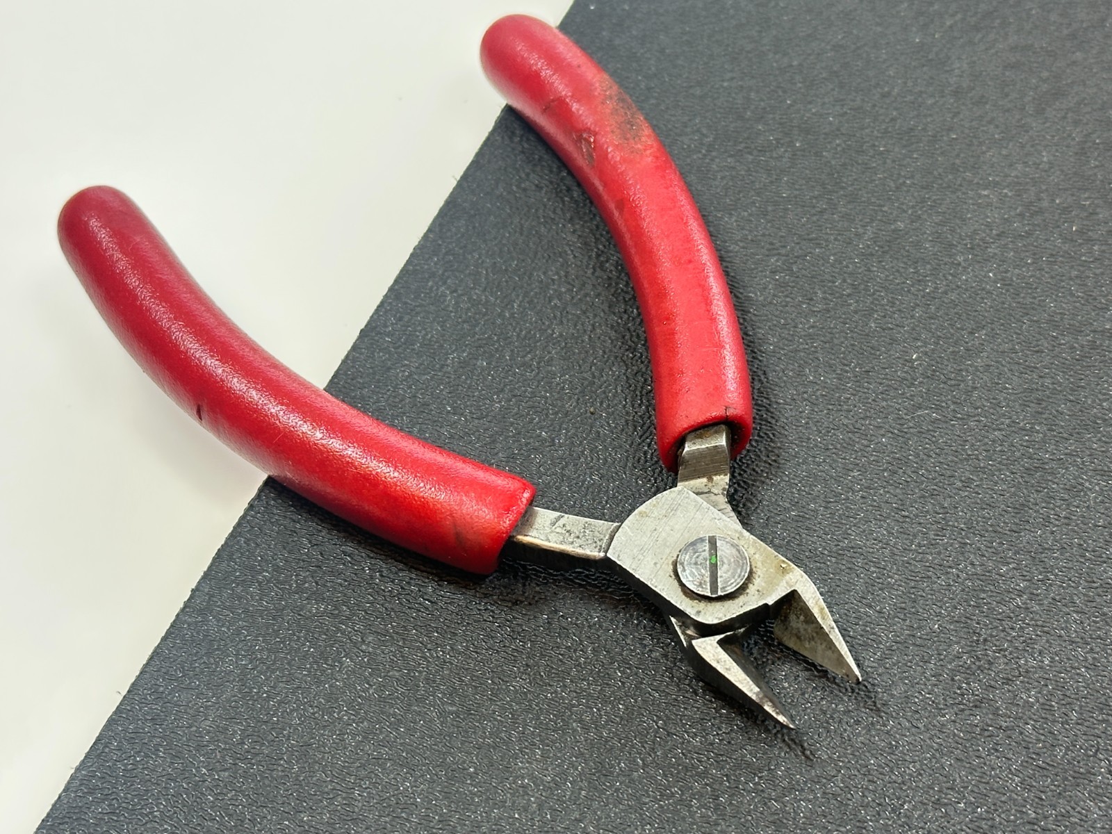 🇺🇸Snap-on Tools USA P88145A RED Comfort Grip Precision Diagonal Cutting Pliers