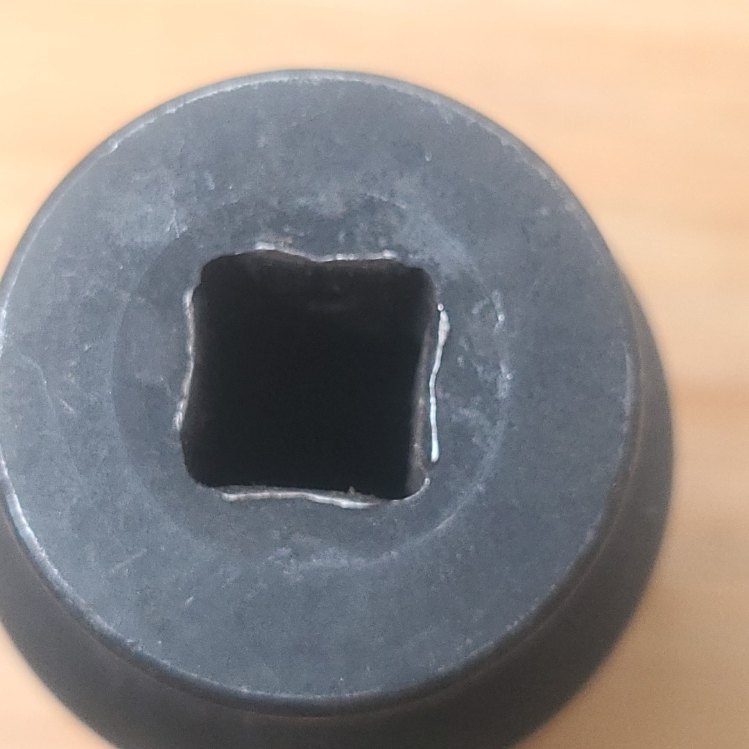 36mm Axle Nut Socket 1/2″ Drive Made by Evertough #67041. Used