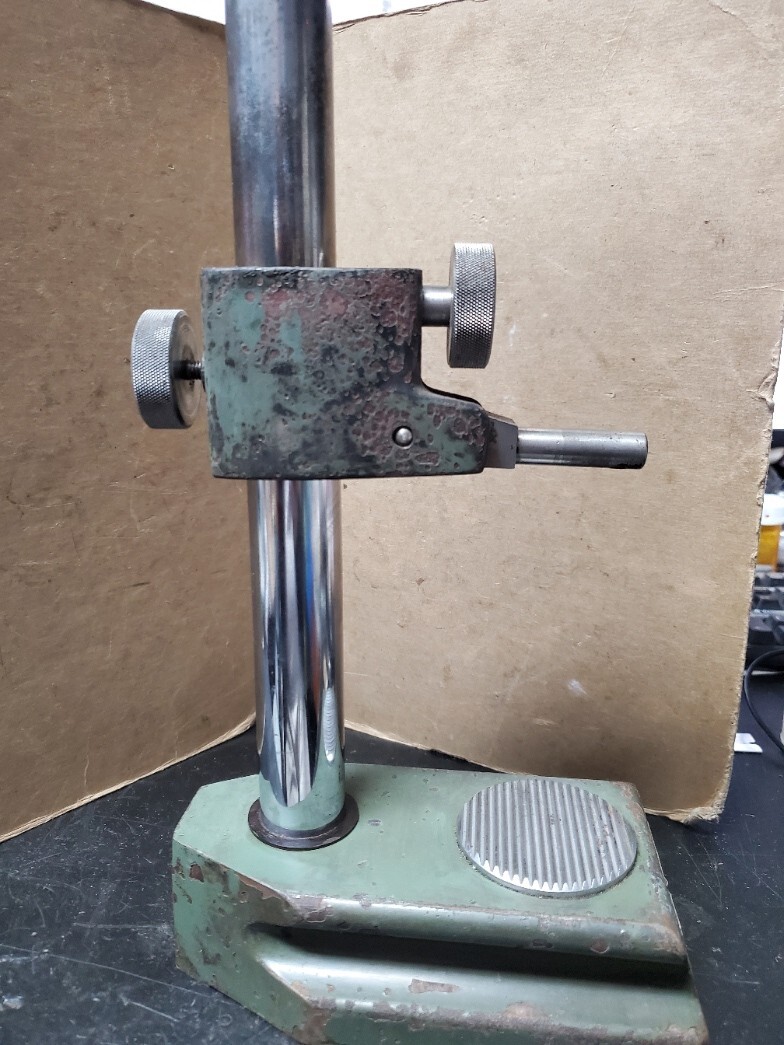 Mitutoyo Check Stand 519-109 Serrated Anvil, old style, works well ugly paint
