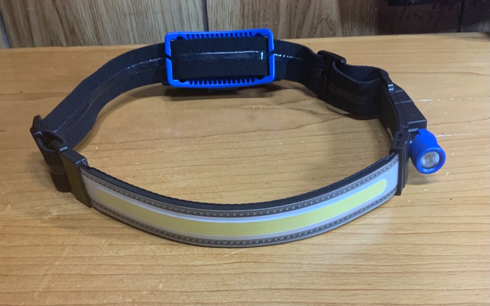 MATCO TOOL 700 LUMEN DUAL LED STRIP AND PIVOTING WITH MOTION SENSOR – BLUE