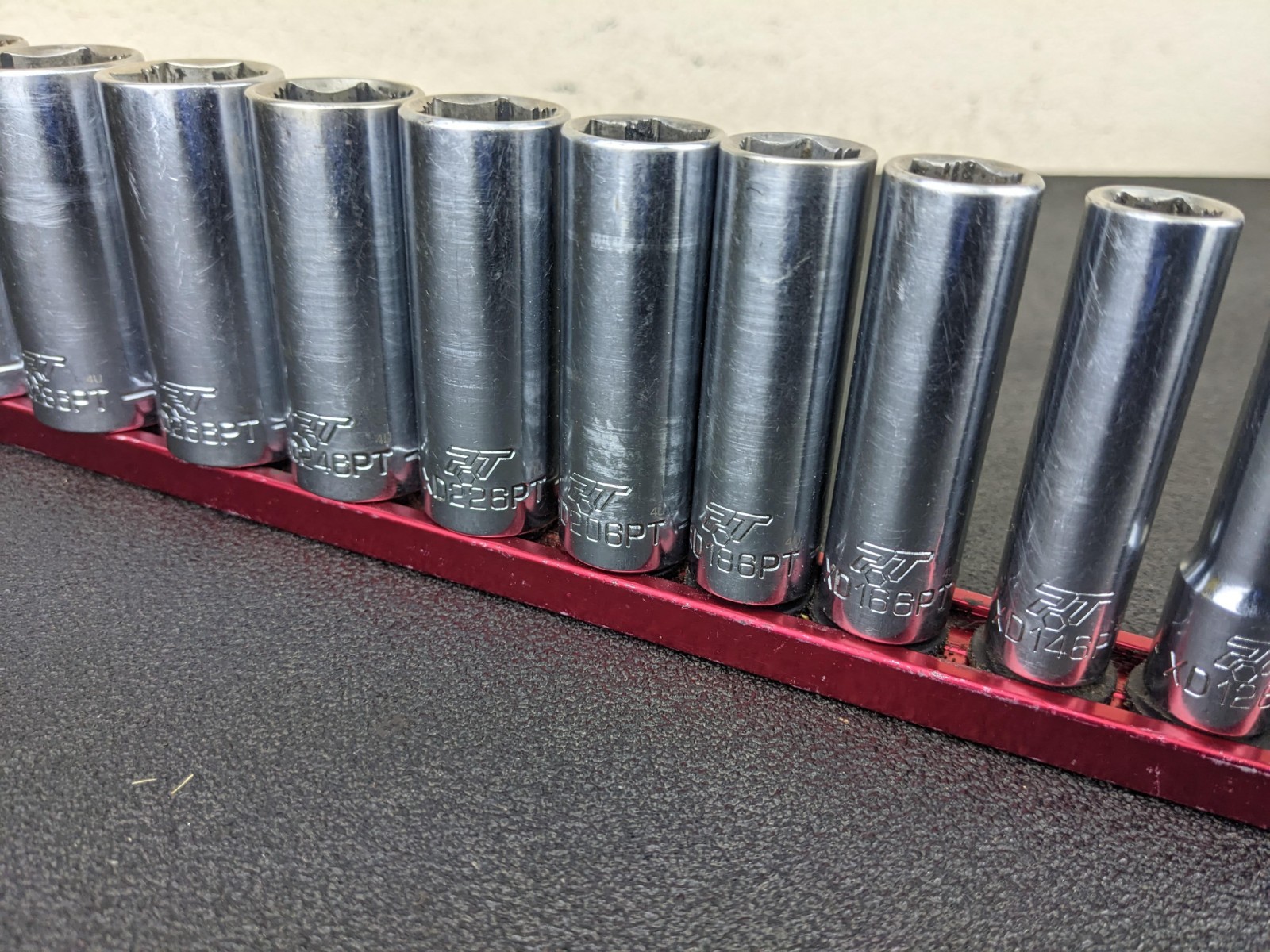 #bo811 Mac Tools SXD126RBRT 12pc 3/8″ Drive Deep SAE RBRT Socket Set 1/4″-15/16″
