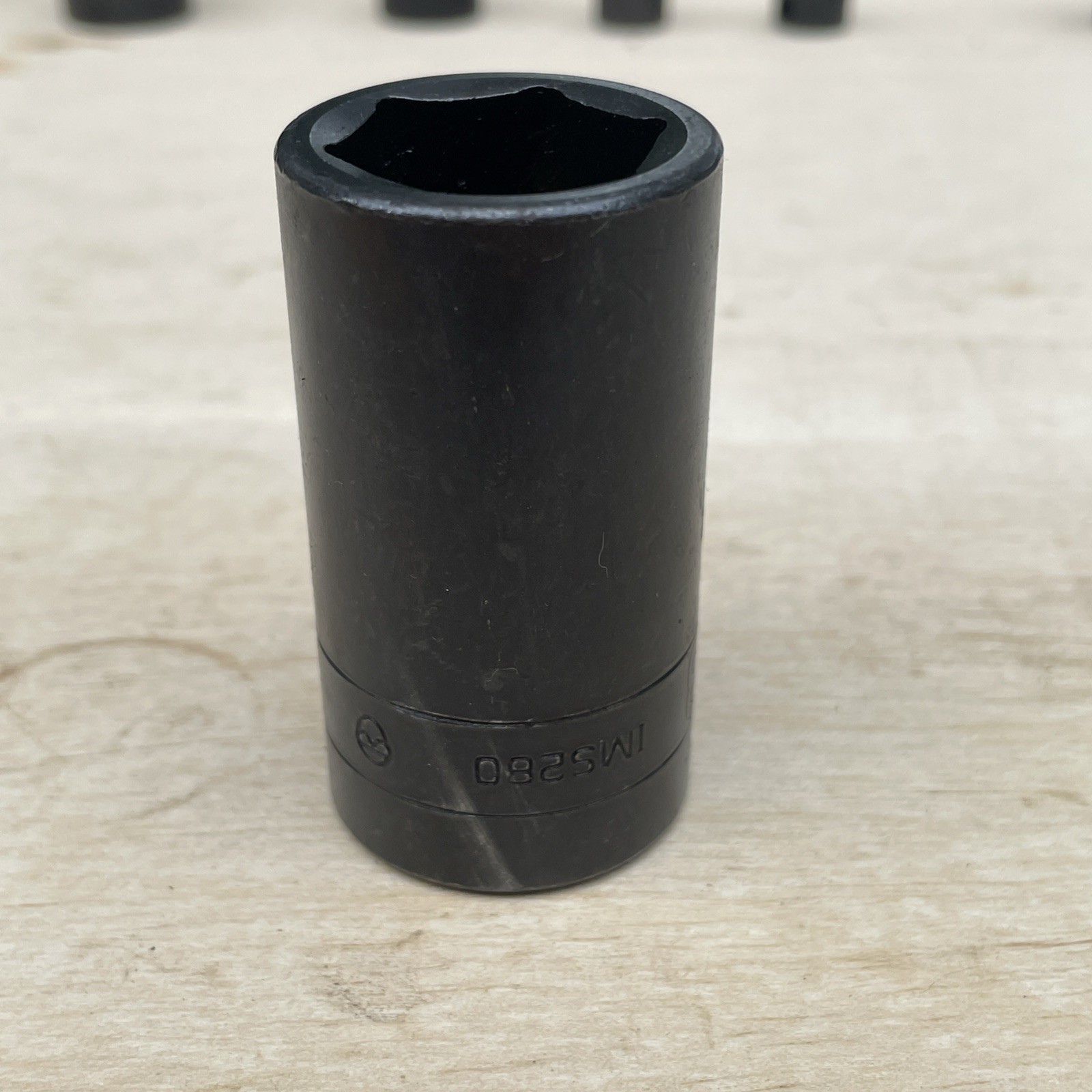 Snap-On Tools USA 1/2″ Drive 7/8″ SAE 6pt Semi Deep Impact Socket IMS280