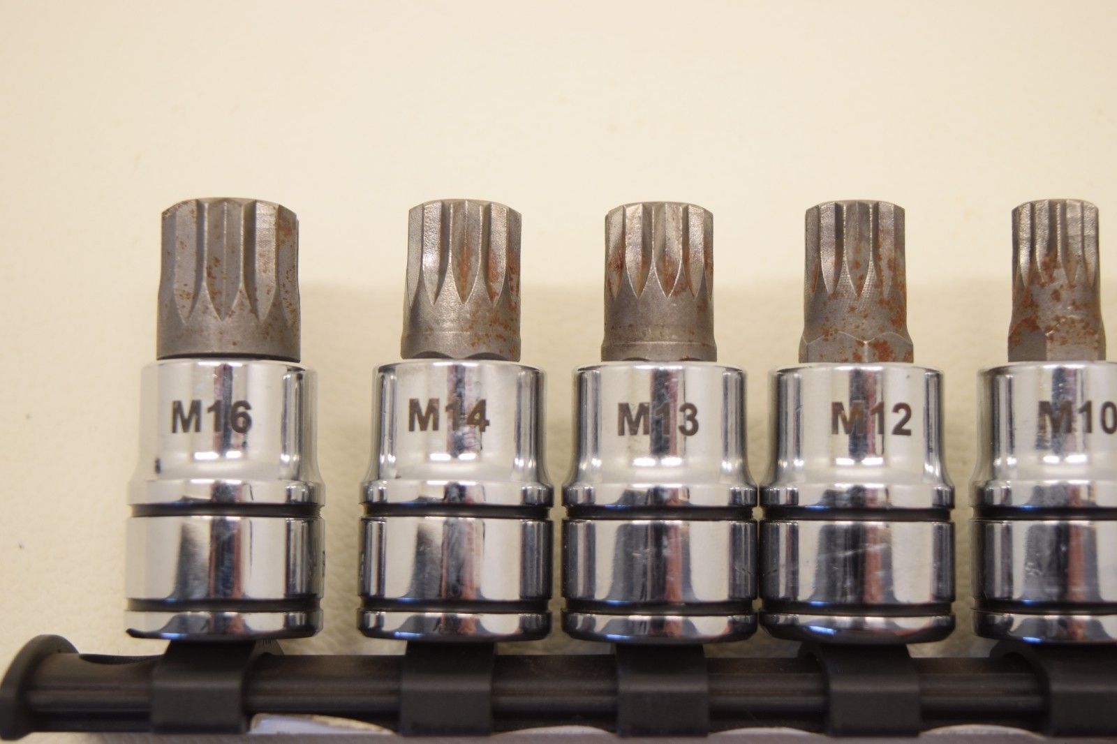 Matco Tools SQM92V 9 Piece 3/8″ Drive Triple Square Bit Socket Set 12 Point USED