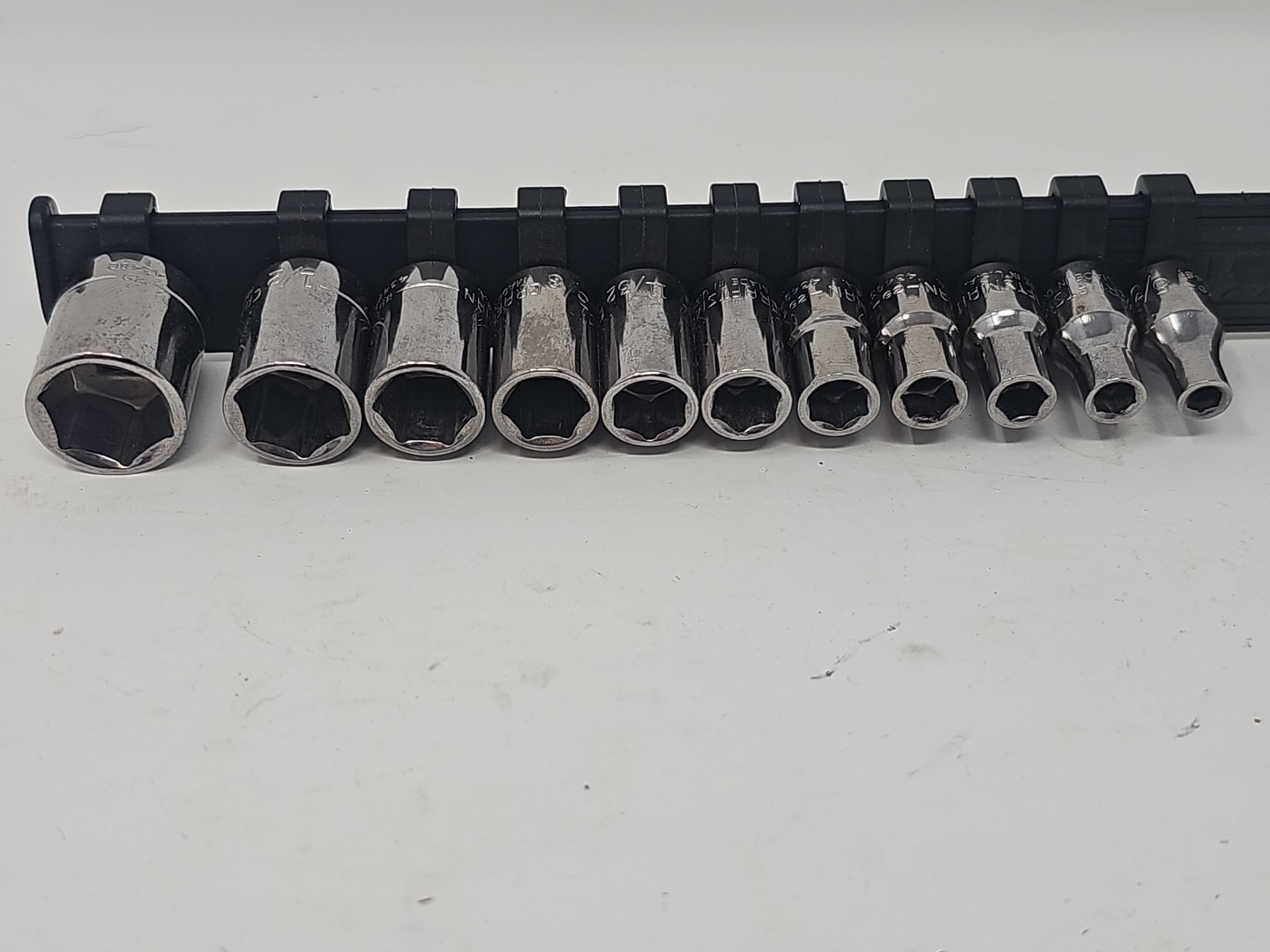Craftsman 1/4″ Drive 6 Point Sockets G2 Series SAE 5/32” – 9/16” Lot Of 11