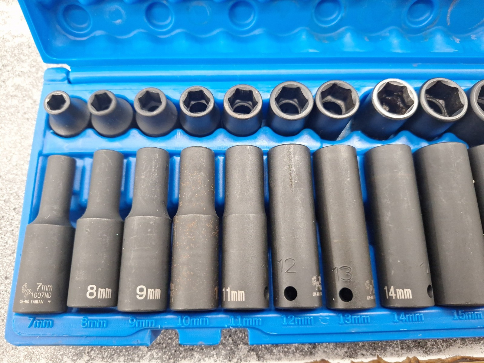 Grey Pneumatic 1226M 3/8″ Dr 26 Pc Metric Standard Deep Master Impact Socket Set