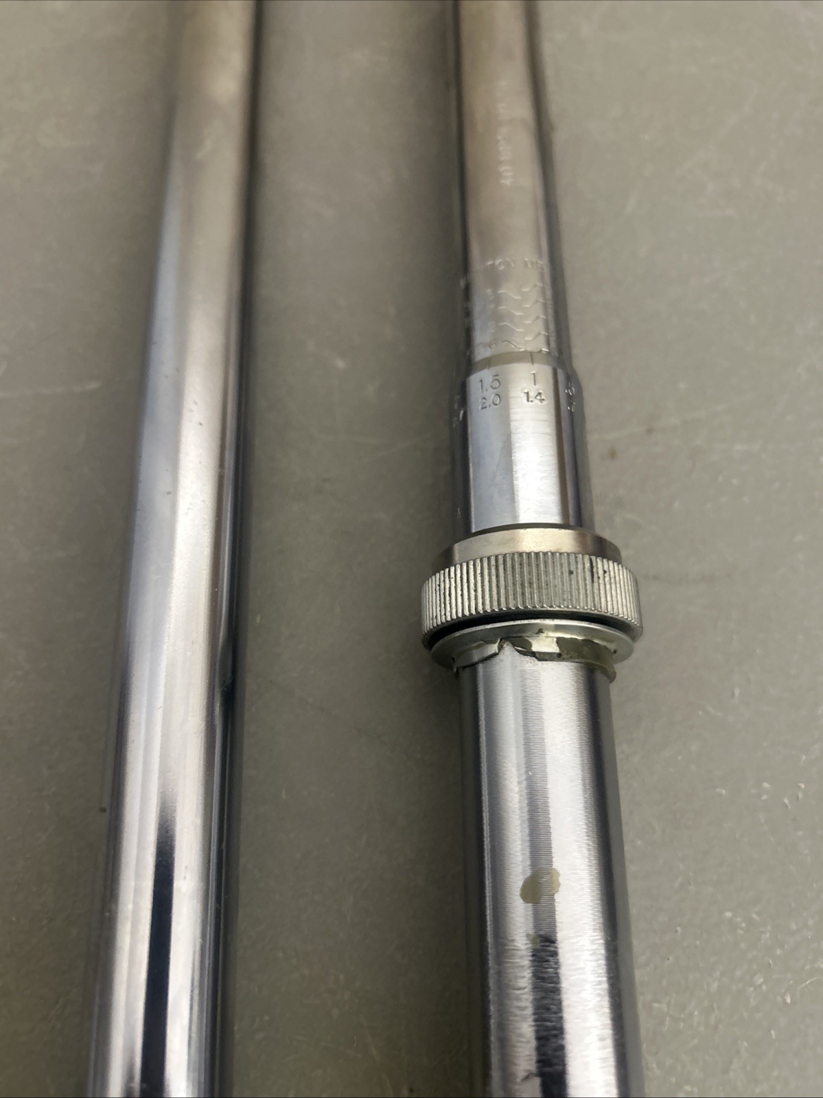 2 Torque Wrenches 1/2” And 3/8” Unknown Brand/ For Parts Or Repair