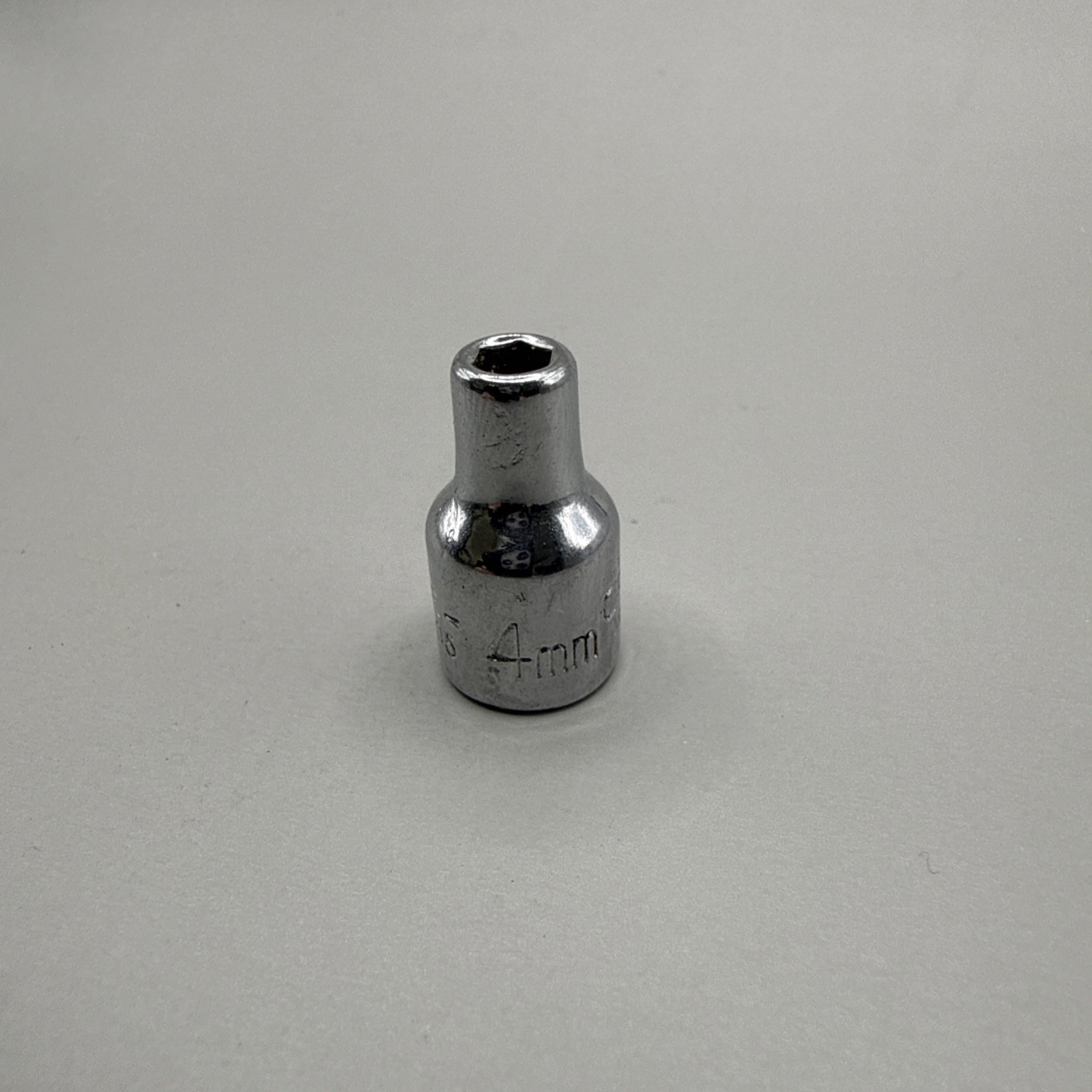 Craftsman 1/4 Drive 4mm 6-Point Socket Metric – EE-43505