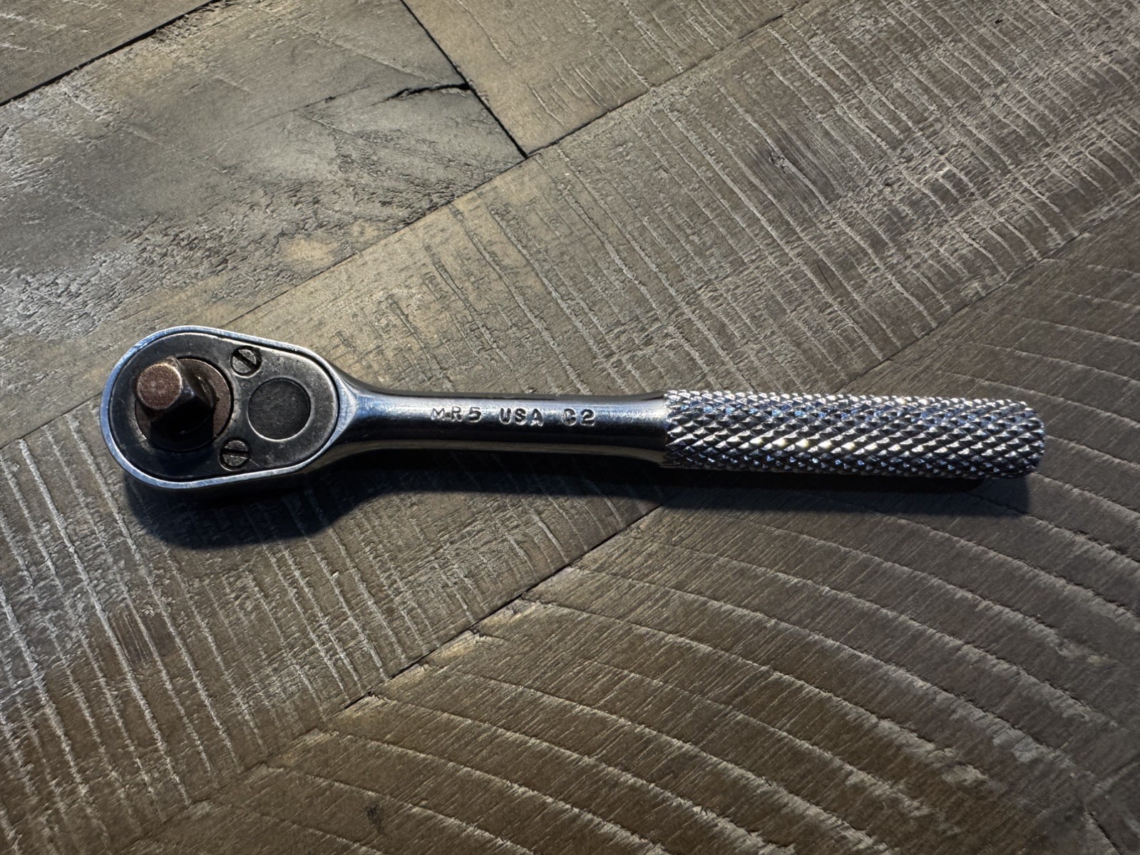 MAC Tools USA 1/4″ Drive Knurled Pear-Head Ratchet 5″ MR5