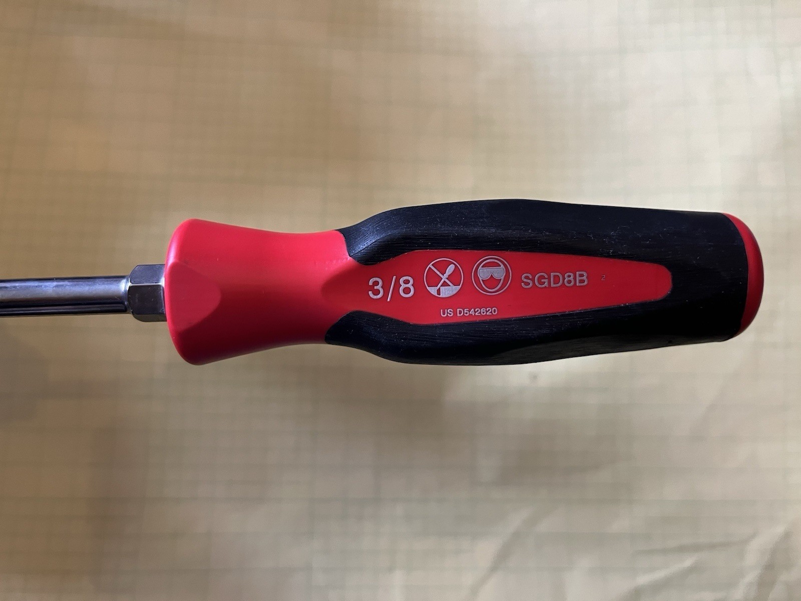 Snap On Flat Slotted Screwdriver Full Size SGD8B Classic Red Colour Soft Grip