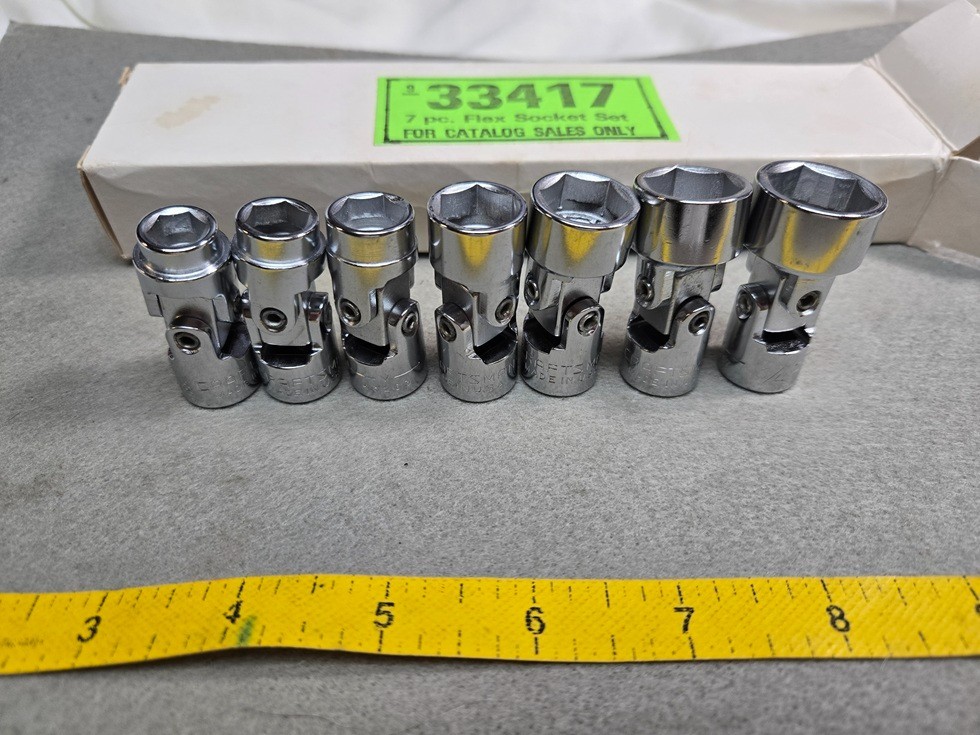 Craftsman 3/8″ Drive SAE Swivel Flex Socket Set, 6pt – 7 pcs (3/8 – 3/4) NOS
