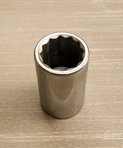 Craftsman 15mm Socket 12 Point 1/2″ Drive V 44236 (Top Knurl)