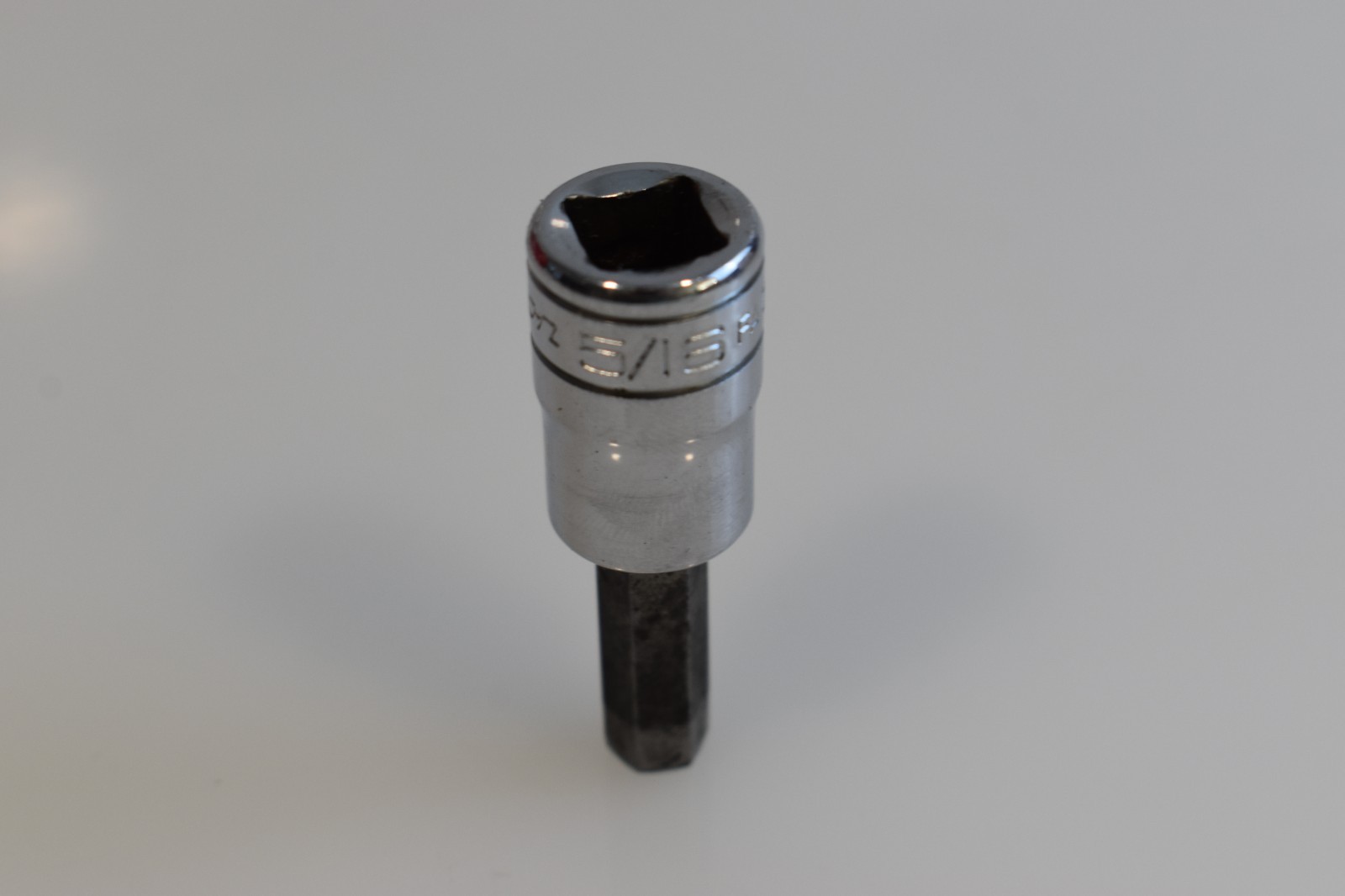 Snap On Tools FA10E 5/16″ SAE Hex Bit Socket Driver 3/8″ Drive Chrome USA