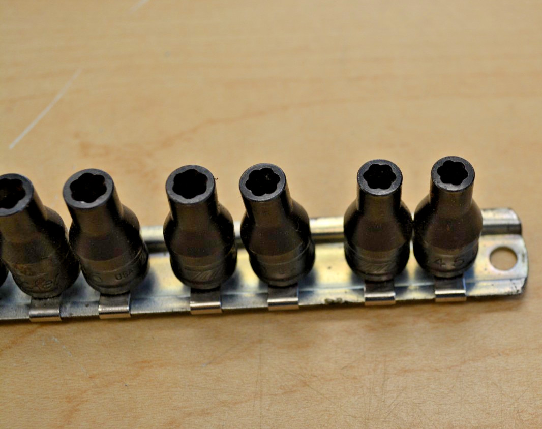 Blue Point 1/4″ Drive Combination Impact Socket Set (122TSTY) *Pre-Owned*