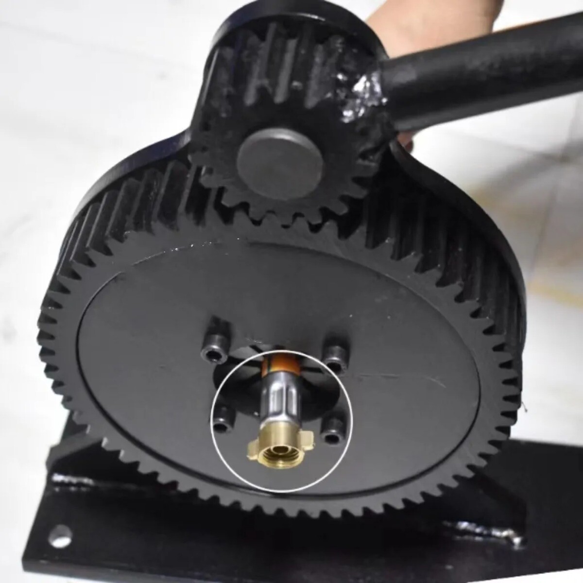 Manual Benchtop Hydraulic Tube Jack Gear Hose Crimper Crimping Machine 8MM-32MM