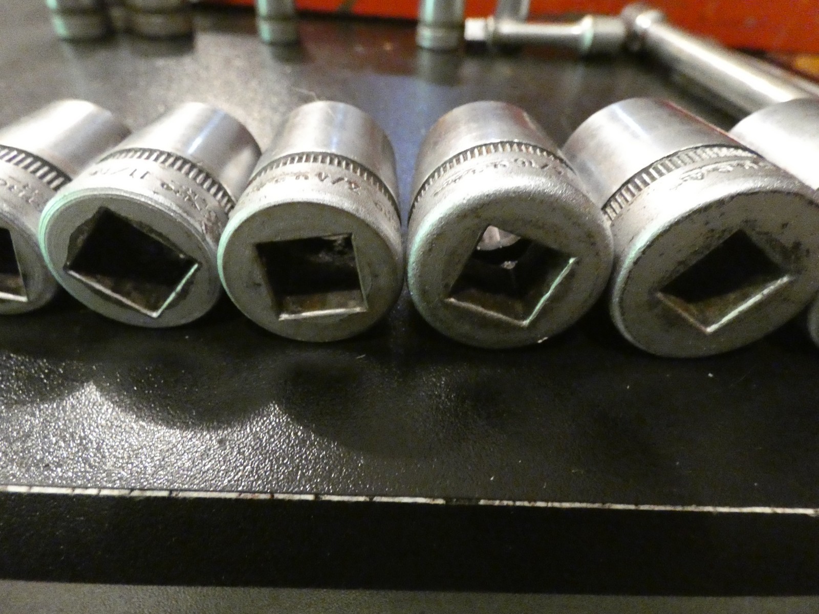 Indestro Super USA 10 pc. 1/2dr. 12pt. Socket Set 7/16-1″ + 1/2 to 3/8 adapter