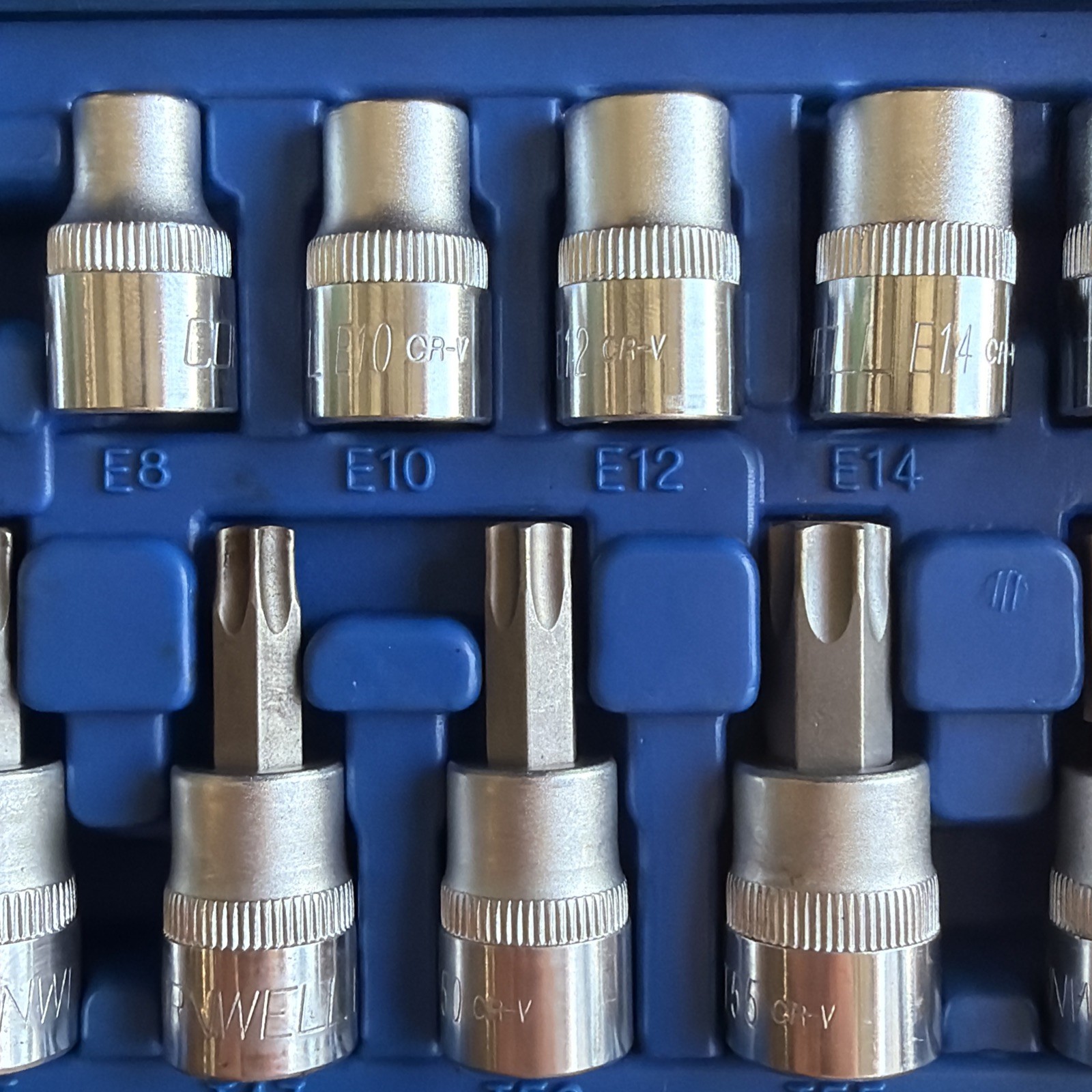 Cornwell Tools Star Torx Etorx Socket Set 1/4″ and 3/8″ Drive 22pc CBS-TX12202S
